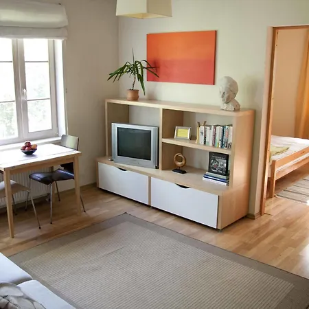 Linda Apartments *